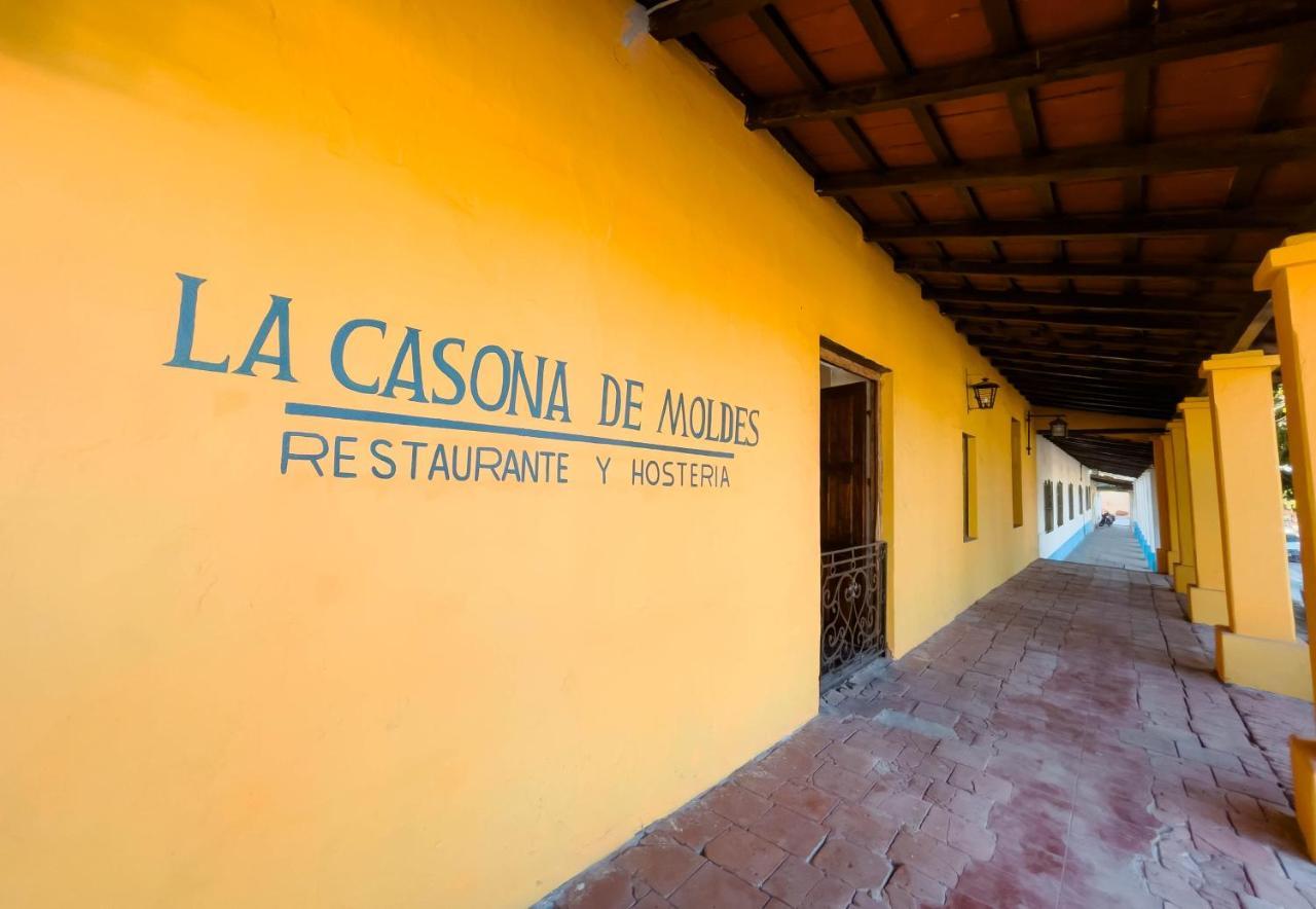 La Casona De Moldes Hotel Coronel Moldes Exterior photo
