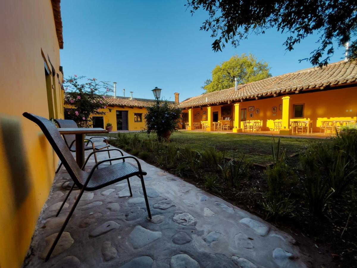 La Casona De Moldes Hotel Coronel Moldes Exterior photo